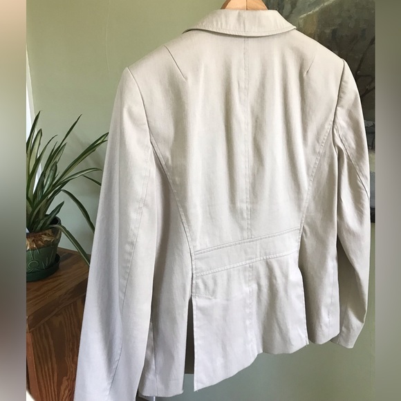 Summer Sport Coat (Banana Rep tan/khaki with double-vented back) - Picture 2 of 8